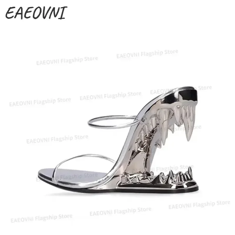 2024 European and American Summer New Fashion Metal Teeth Sandals with Profiled Heels High-heeled Runway Show Women's Sandals