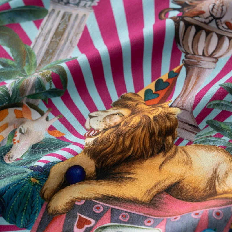 Luxury Velvet Throw Pillow Cover Retro Circus Lion Giraffe Tiger Square Cushion Cover Baroque Tropical Floral Decorative Pillow