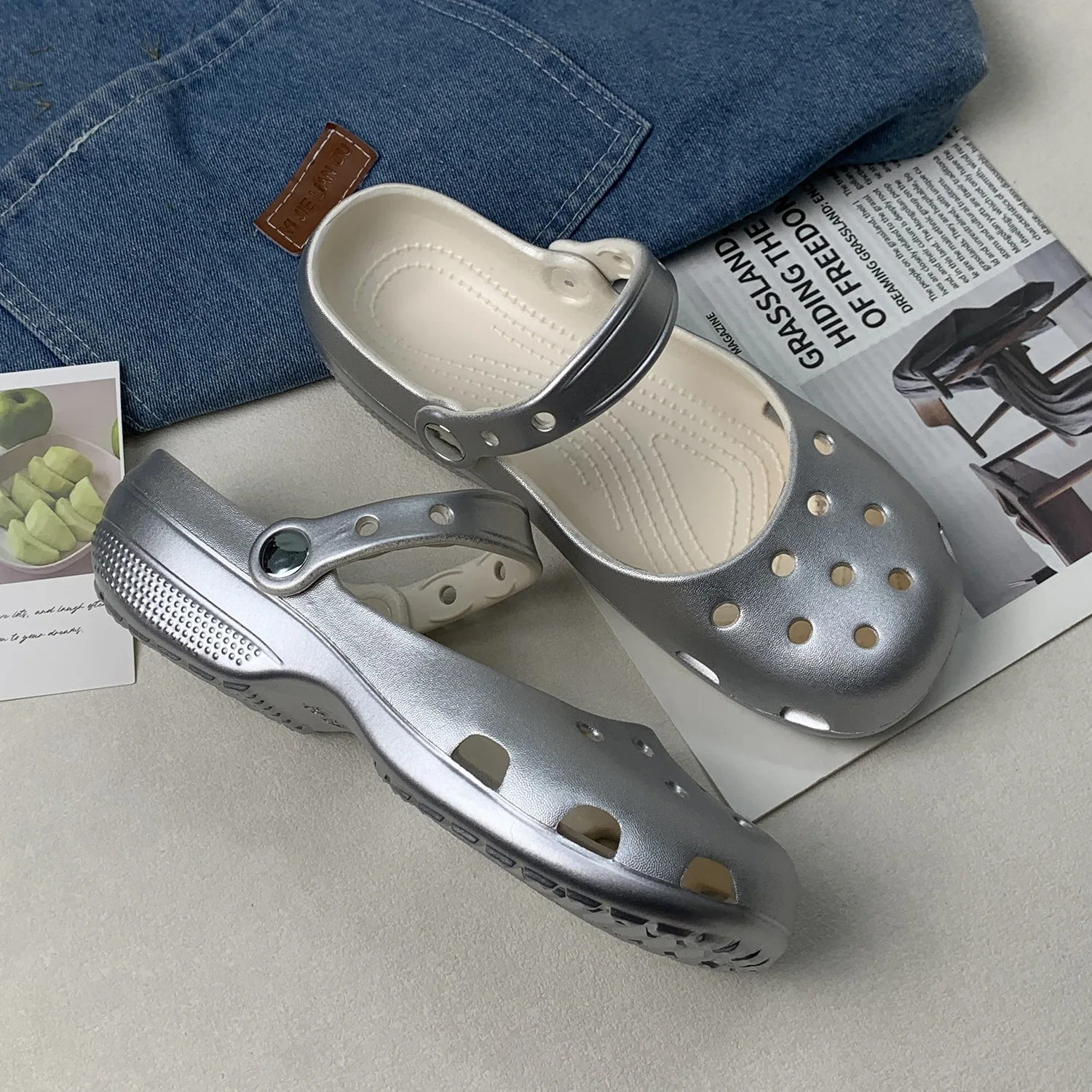 2026 Sommer Neue Damen Niedliche Ballett-Lochsandalen Retro EVA Outdoor Mary Jane Schuhe Rutschfeste Outdoor-Strandsandalen – Detail 7