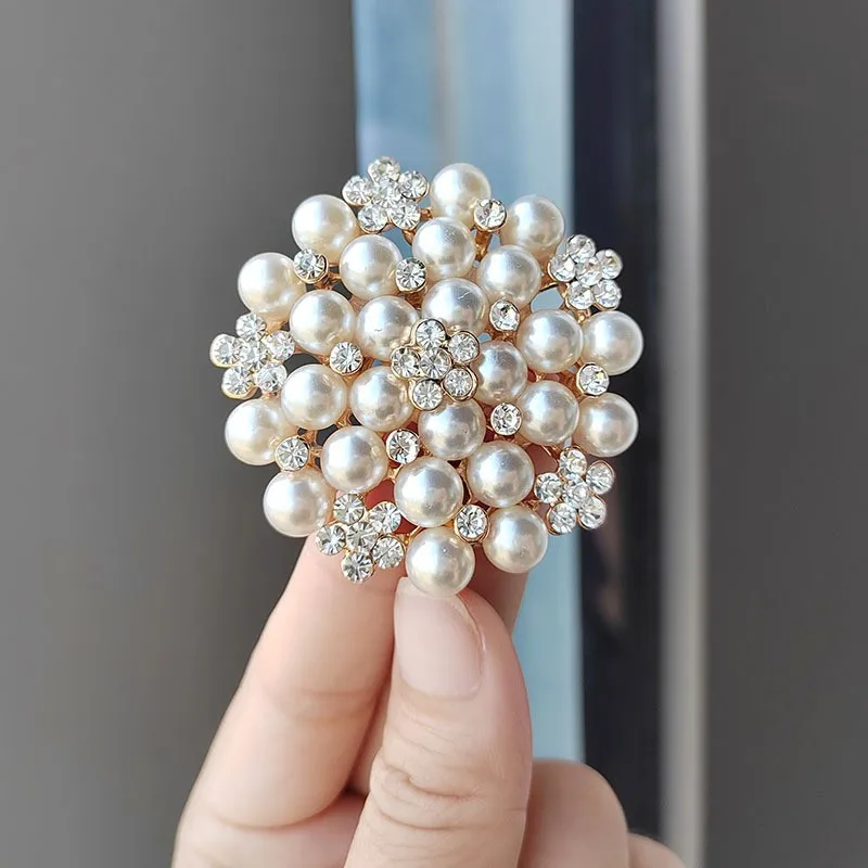 Large Rhinestone Pearl Flower Brooches For Women Elegant Collar Pin Clothing Accessories Sunflower Scarf Buckle Jewelry Gifts