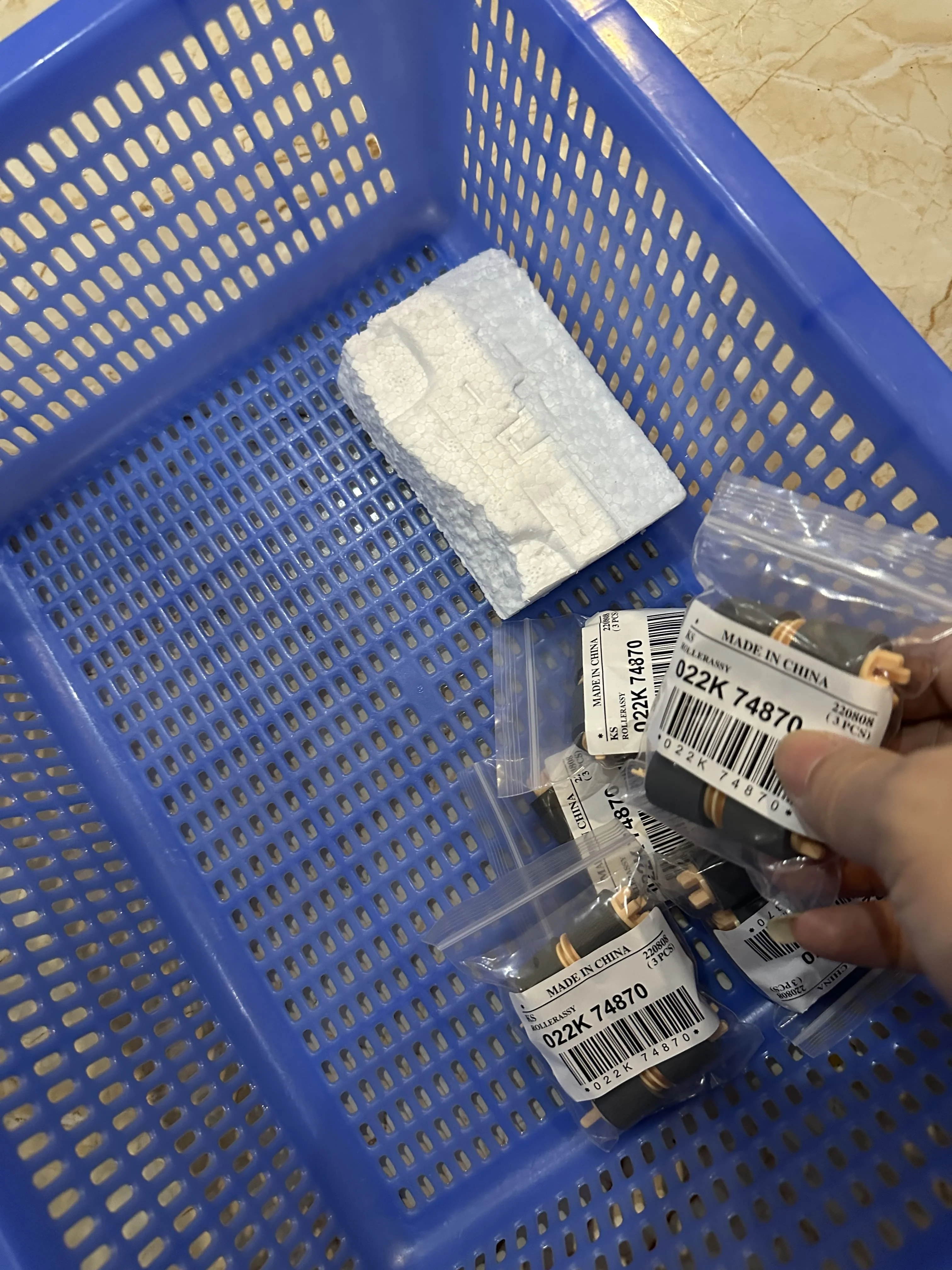 

12 шт. ролик захвата бумаги для Xerox DocuColor 5065 6075 240 250 242 252 260 7025 7030 7035 8000 550 560 570 2060 3060 3065