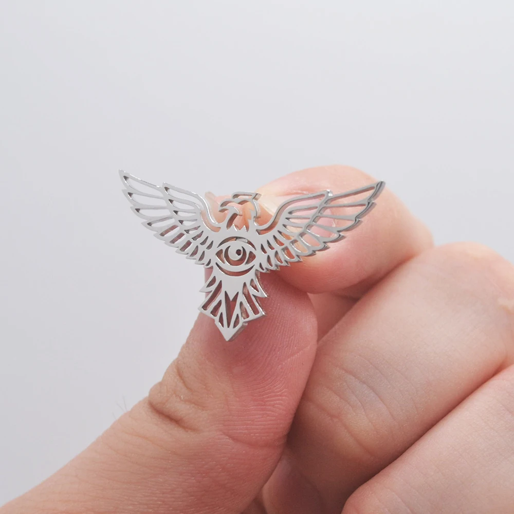 Majestic Eagle Stainless Steel Brooch With Butterfly Clasp Fashionable Metal Pin Unique Decorative Accessory​