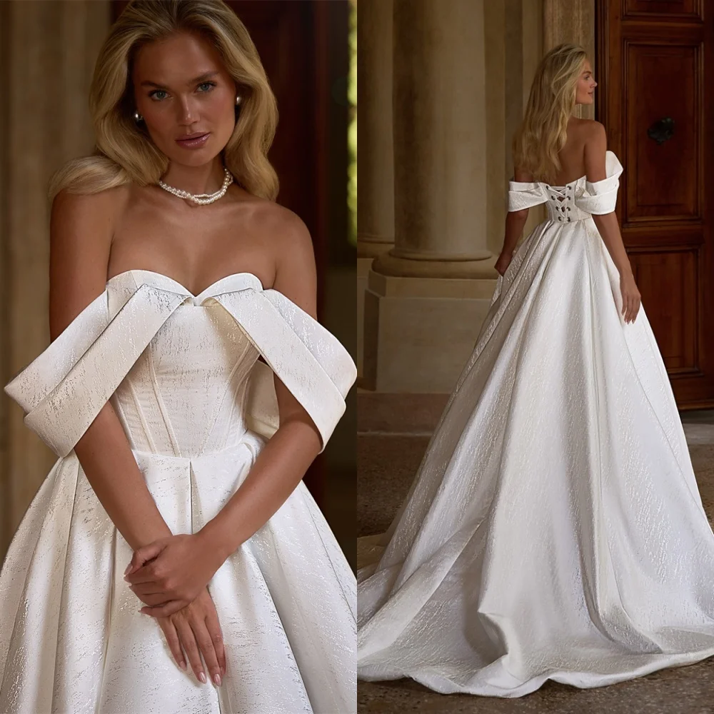 

Customized Dreamy White Satin Wedding Dress High Quality Strapless Vestido De Novia Temperament Lace Up Back Robe de mariée