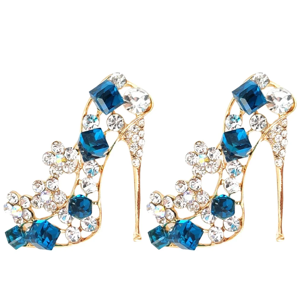 2 Stück Strass-Abzeichen mit hohen Absätzen, helle Farbe, glänzender Look, einfach zu tragende Schnallen, Rückendekoration für Kleidung, Taschen, Schals