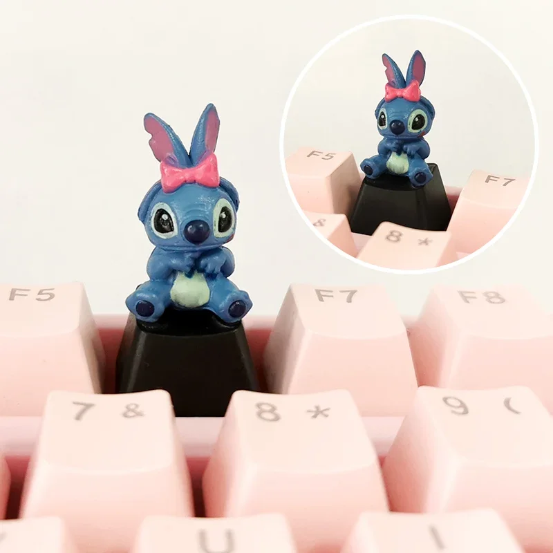 Lilo และ Stitch การ์ตูนดิสนีย์อะนิเมะอุปกรณ์ต่อพ่วง Stitch บุคลิกภาพฐานสีดํา Keycaps เหมาะสําหรับการตกแต่งคีย์บอร์ดแบบกลไก