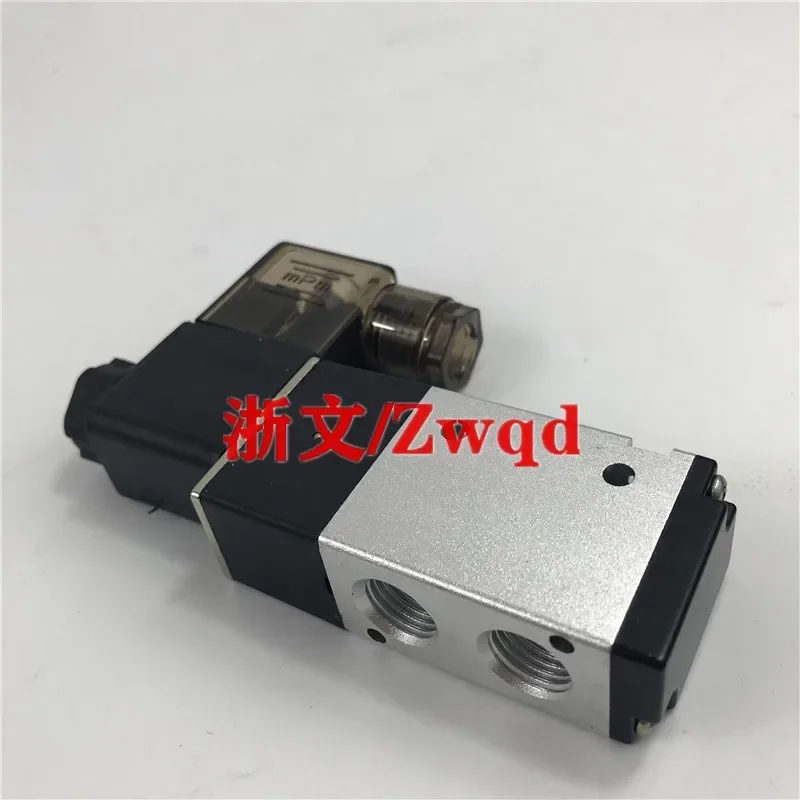 Solenoid valve J3V210-08 J3V310-08 J3V310-10 J3V410-15 two-position three-way reversing valve