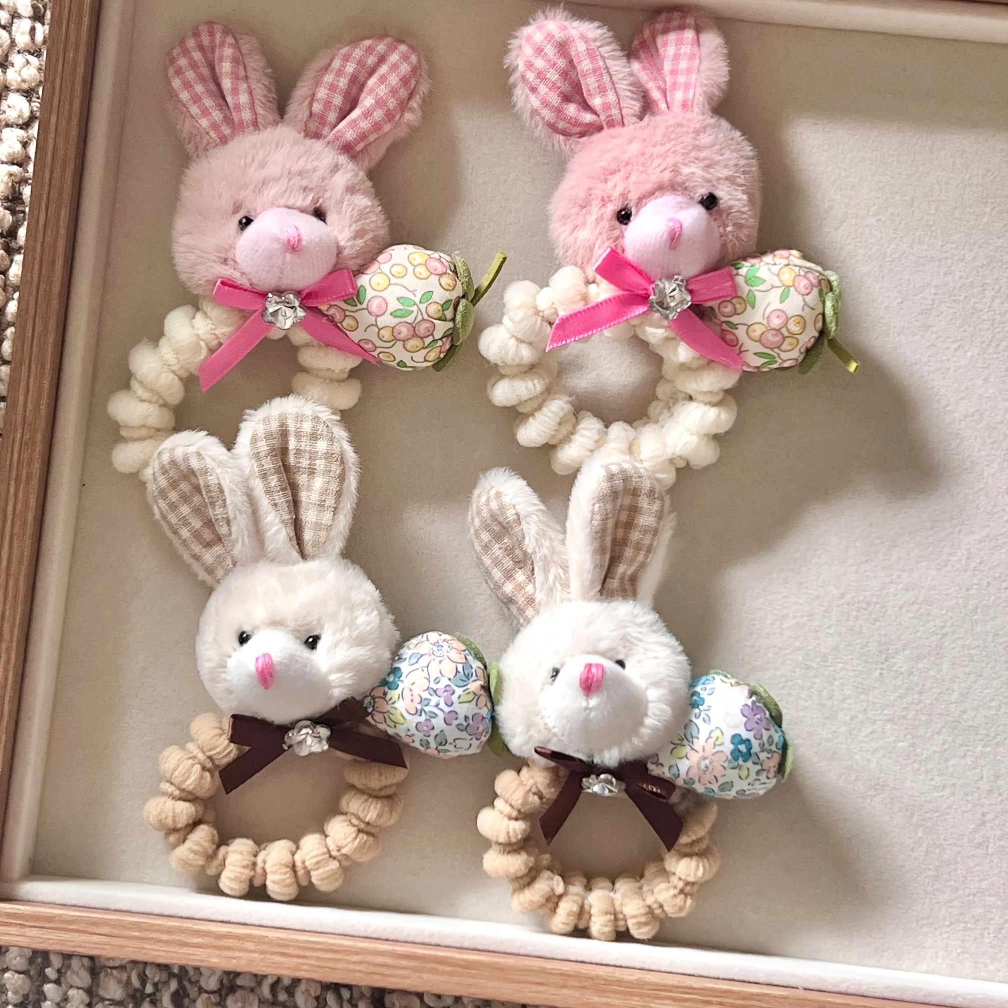 

2 packs of fluffy bunnies with exquisite handmade hair rings and hair ropes, high elastic and thick skin-friendly rubber bands, comfortable and not easy to loose, super cute and cute bunnies with the same decoration of strawberry fairies