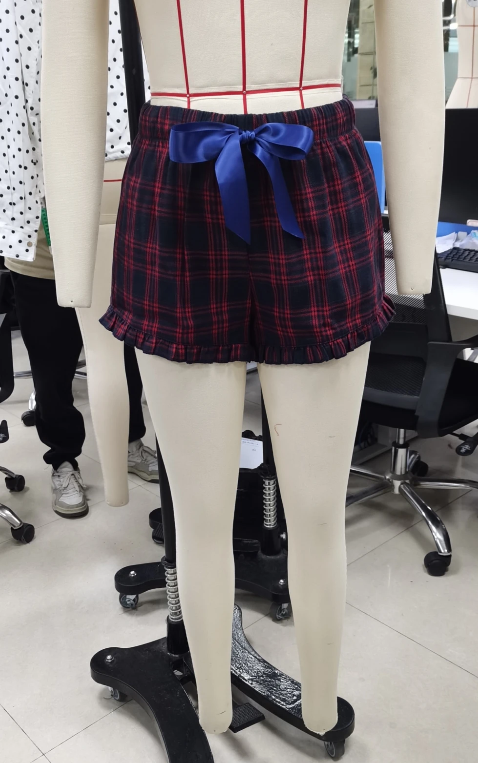 شورت نسائي منقوش مكشكش كاجوال بخصر مطاطي برباط صغير للاستخدام اليومي #5