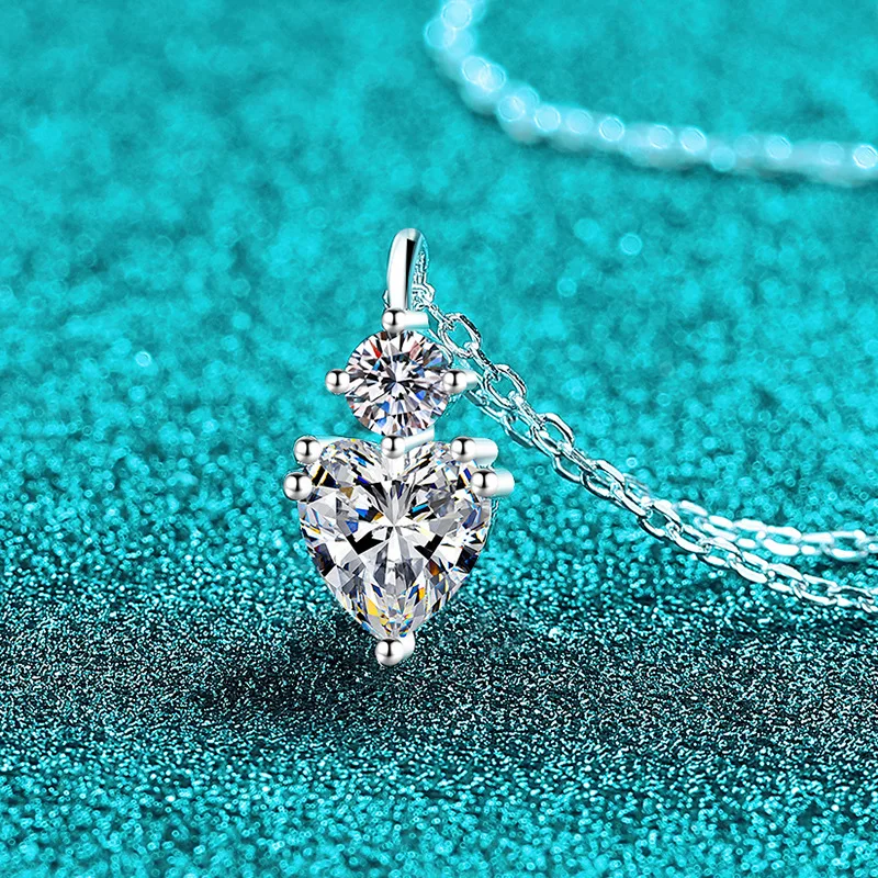PT950 Platinum Heart Sweet Pendant Women's 1.2CT Moissanite - Fine luster, fade-resistant, niche luxury accessory