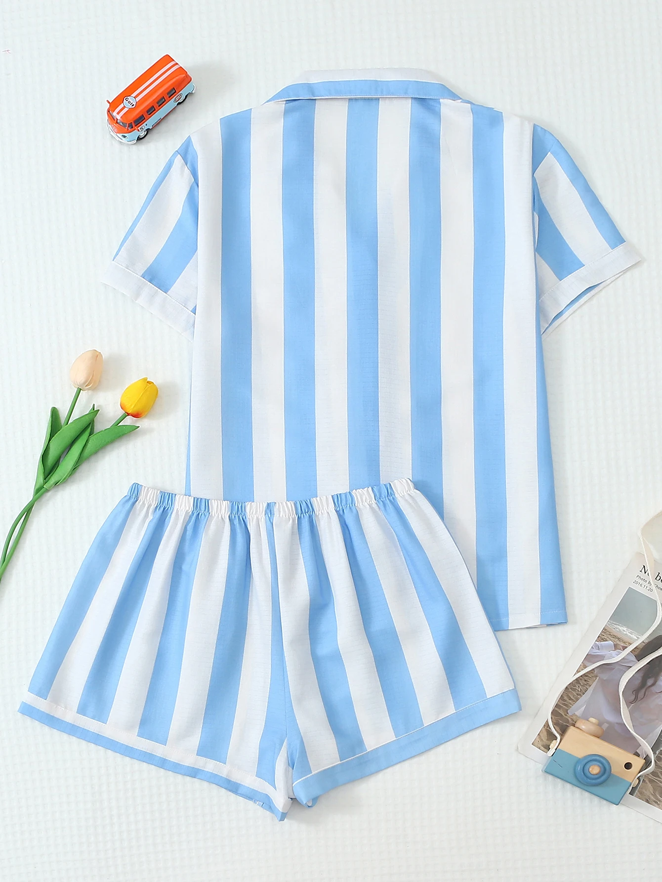 Two-Piece Set: Comfortable Shirt with Blue and White Striped Print, Button-Down Short-Sleeve Top with Pockets and Bow Shorts, Spring/Summer Women's Pajama Loungewear Set Suitable for Home Use
