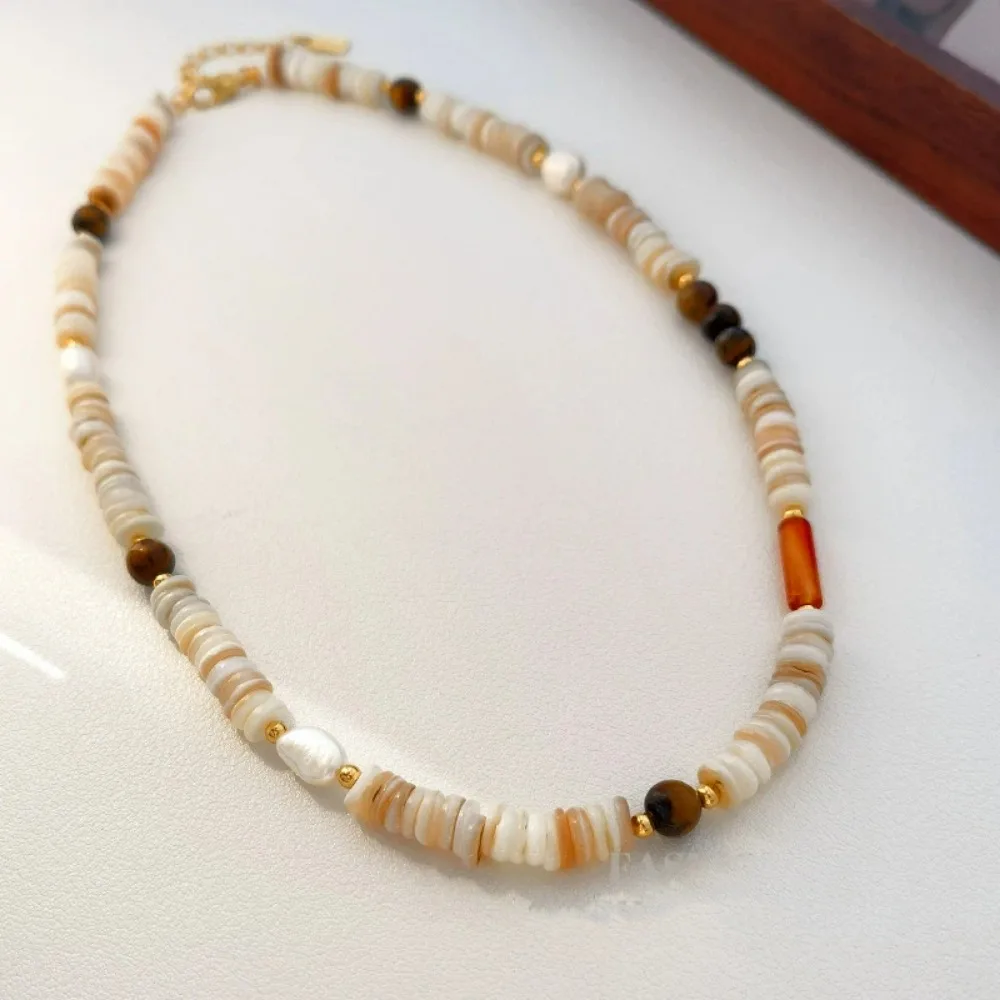 

Retro Niche Cultured Pearl Strand Chain Necklace, Temperament, Natural Stone Choker, Fashion High-end Clavicle Chain for Women