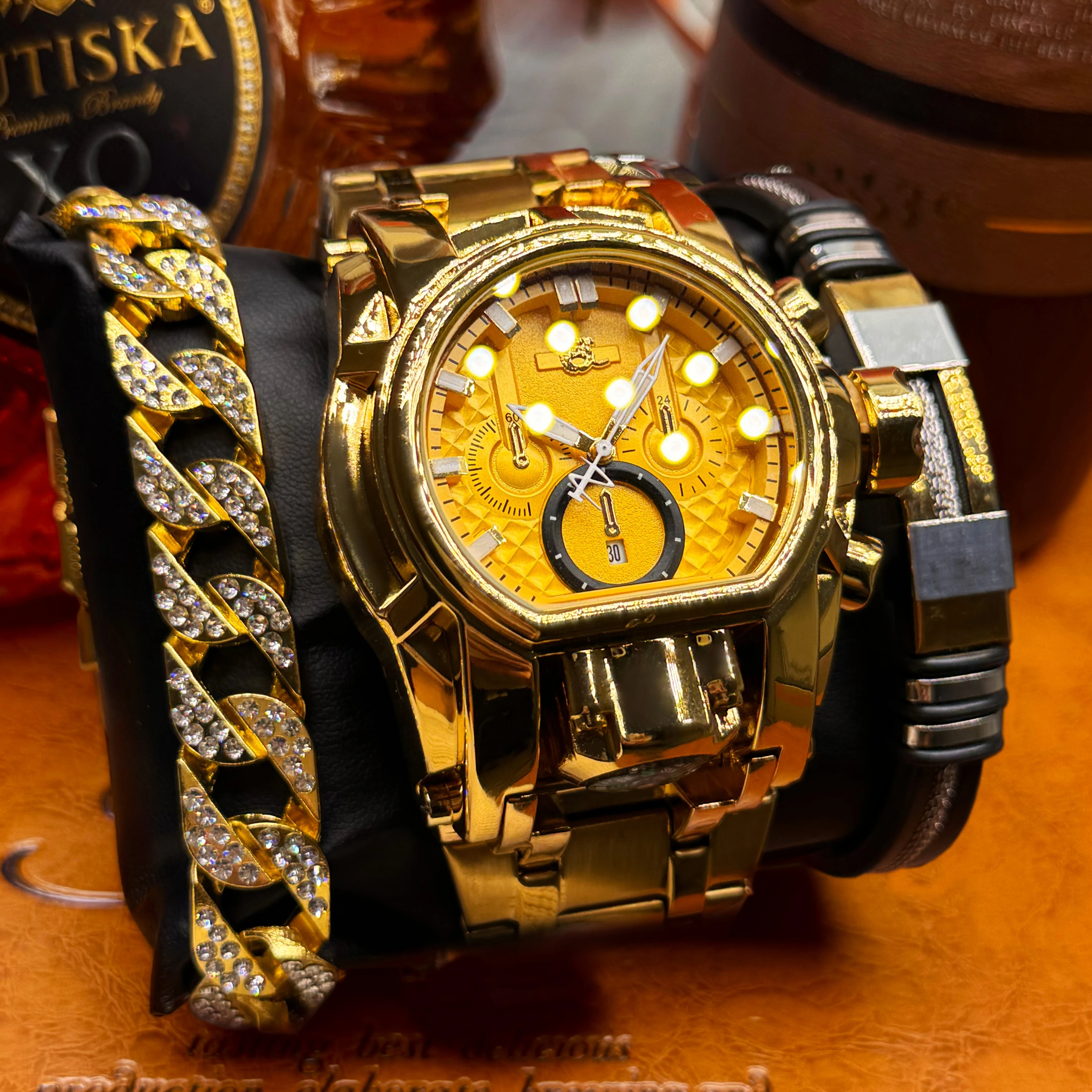 

Часы для мужчин серии Clown Guide Ball Punk Quirky, модные молодежные трендовые золотые стальные светящиеся часы, стильный подарок, лучший подарок для него