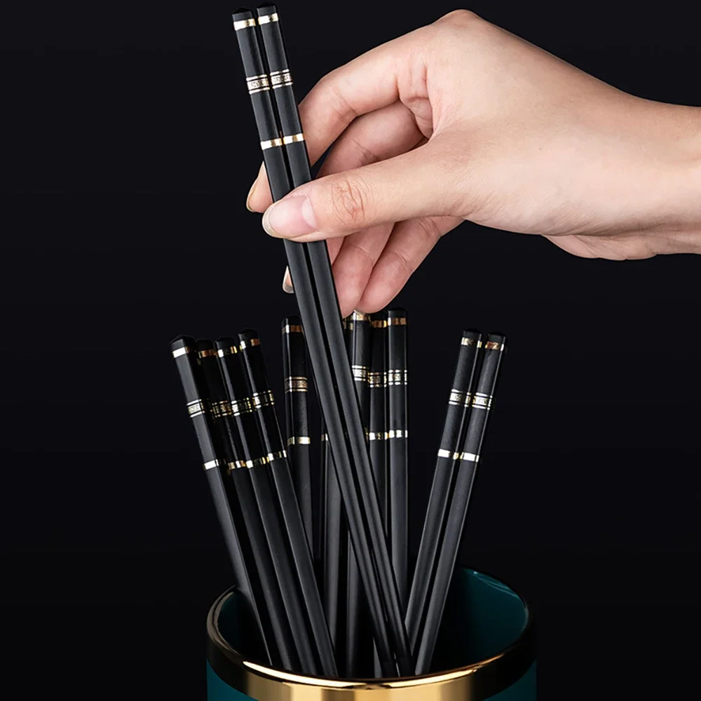 5 Pairs Korean Chopsticks Set Alloy Dinnerware Reusable Chinese Food Chopsticks Japanese Palillos Chopsticks