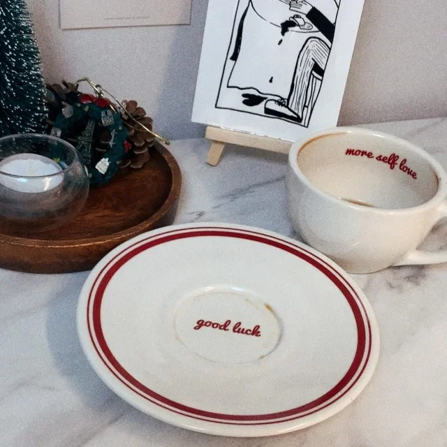 Sweet Heart Ceramic Coffee Cup with Red Line Letter Design Retro Style North European Single Piece Straight Drink Lid