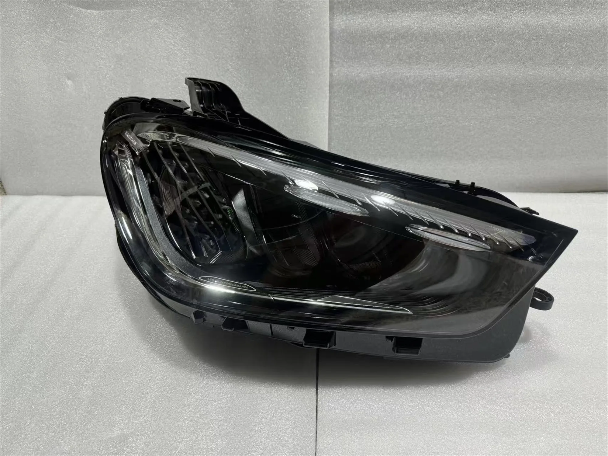 LED Headlights for 2024-2026 Mercedes Benz W167AMG GLE53 Headlights GLE320 350d GLE400 450 300d 167 Light