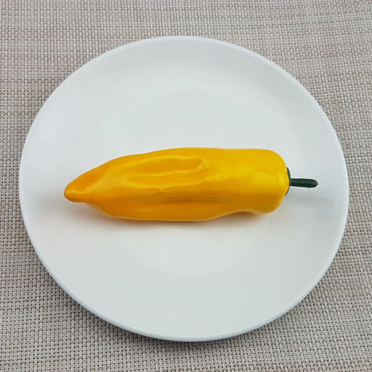 

10pcs Artificial Chillies Decorative Vegetables Showcase Props Photo Realistic Simulation Food Ornaments Home Party Christmas