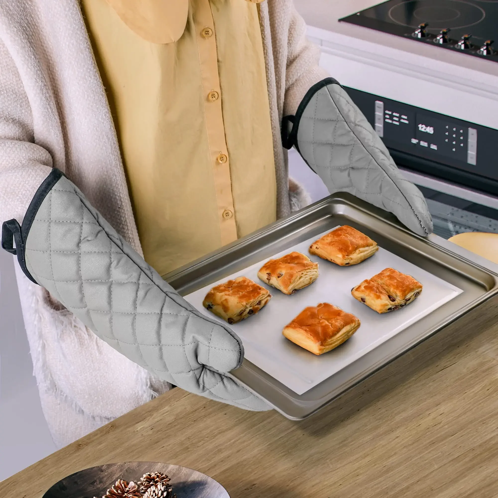 2 Pack Oven Mitts Quilted Terry Cloth Cotton Lining,Extra Long Professional Classic Oven Mitt Heat Resistant Kitchen Oven Gloves