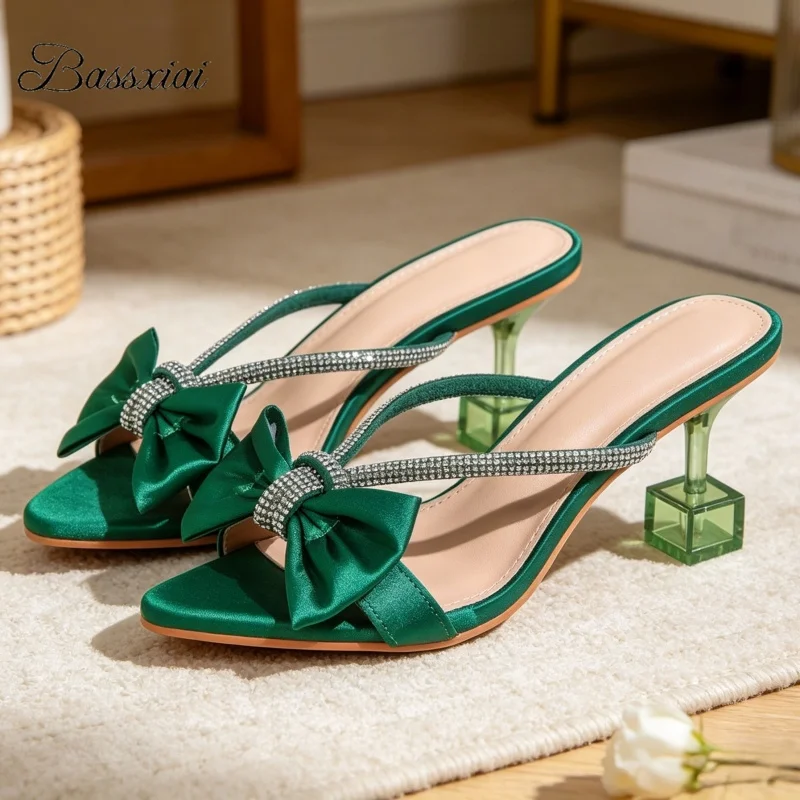 

Сексуальные женские босоножки с острым носком и бантом-бабочкой, уникальные, с прозрачными кристаллами, необычным каблуком, узким ремешком и тонким летним дизайном