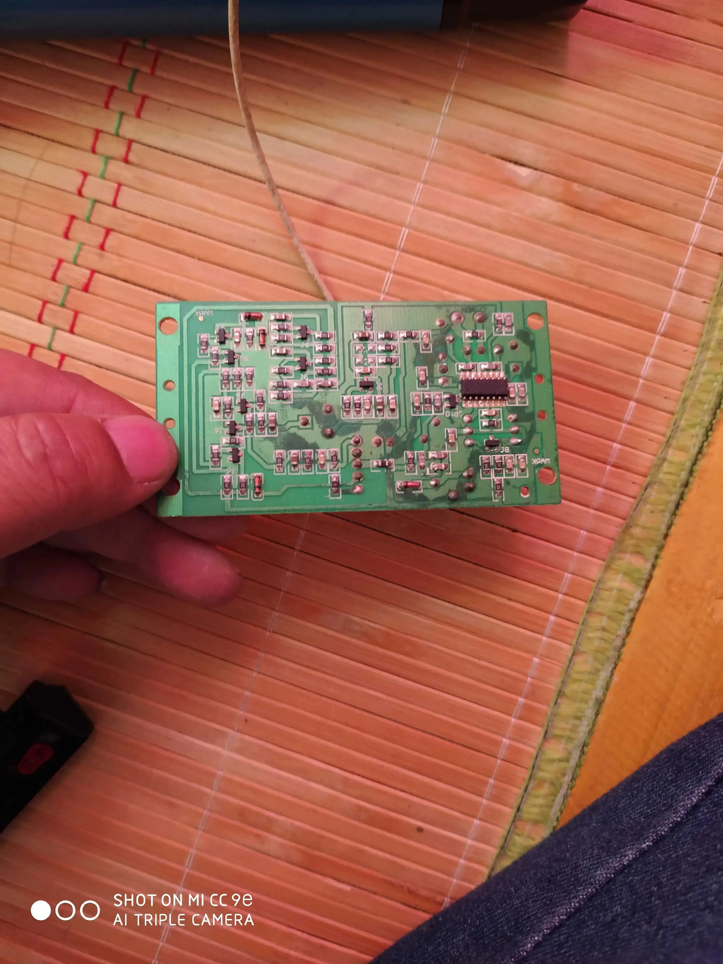 Placa de micrófono inalámbrico, receptor de Audio con batería, fuente de alimentación de 256,1 MHz y 8V