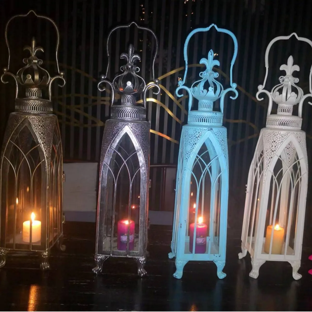 

Baroque wrought iron wind lamp