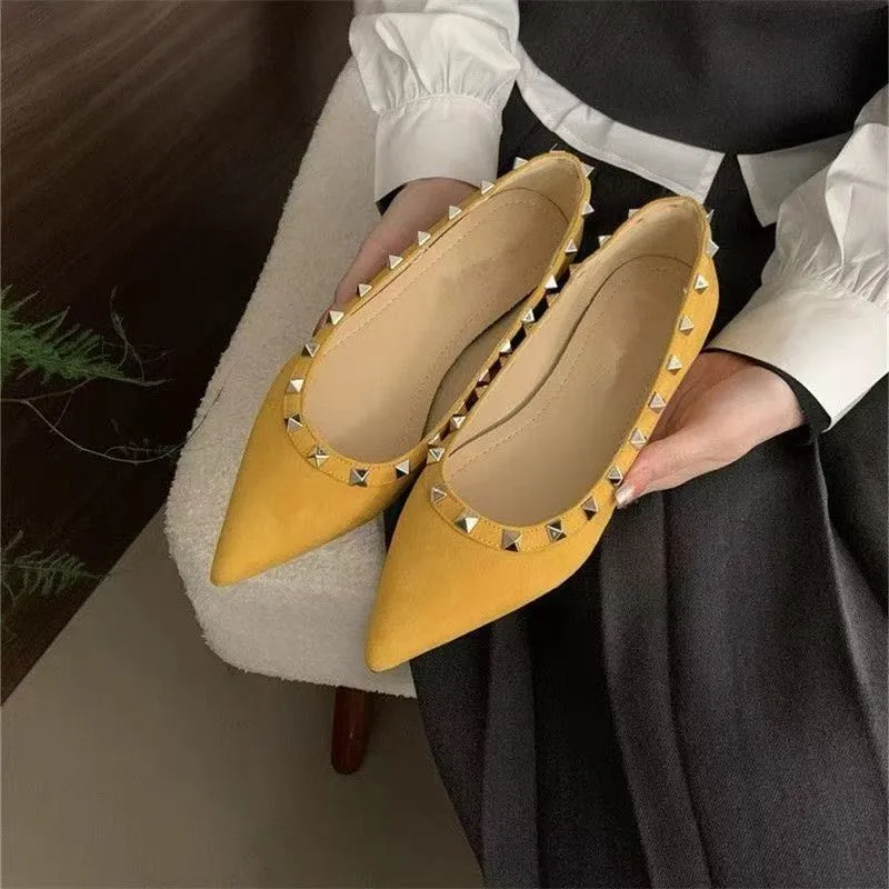 *Fashionable New Solid Color Sexy Flat Shoes Spring/autumn Pointed Rivets Comfortable Anti Slip Casual Work Shoes for Women