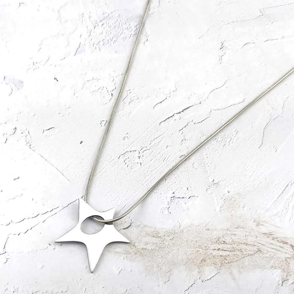 2025 Trending Y2K Irregular Hollow Star Pendant Necklace for Women Men Unisex Punk Hip Hop Neck Chain Jewelry