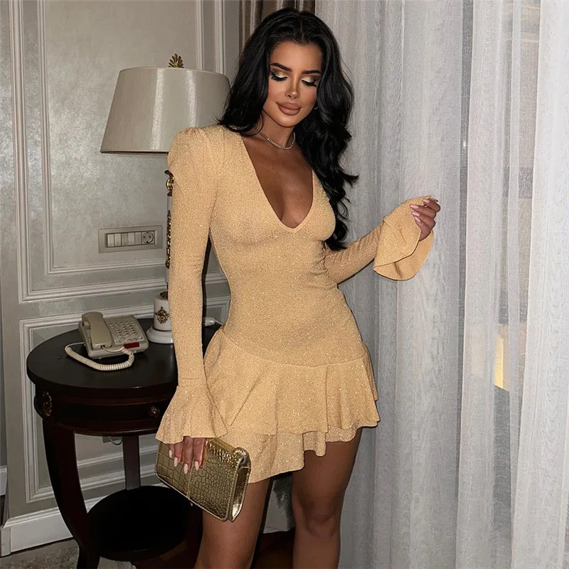 

SKMY Sexy Long sleeved Dress Low cut V-neck Open Back Flare Sleeve Short Dress 2023 Autumn/Winter New Casual Women's Wear