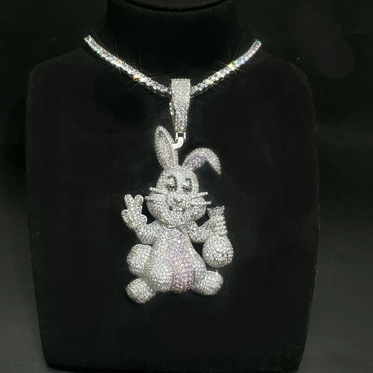 Aokaishen Prong Rabbit Necklace Pendant for Women Cubic Zirconia Real Copper Iced Out Charm Hip Hop Jewelry