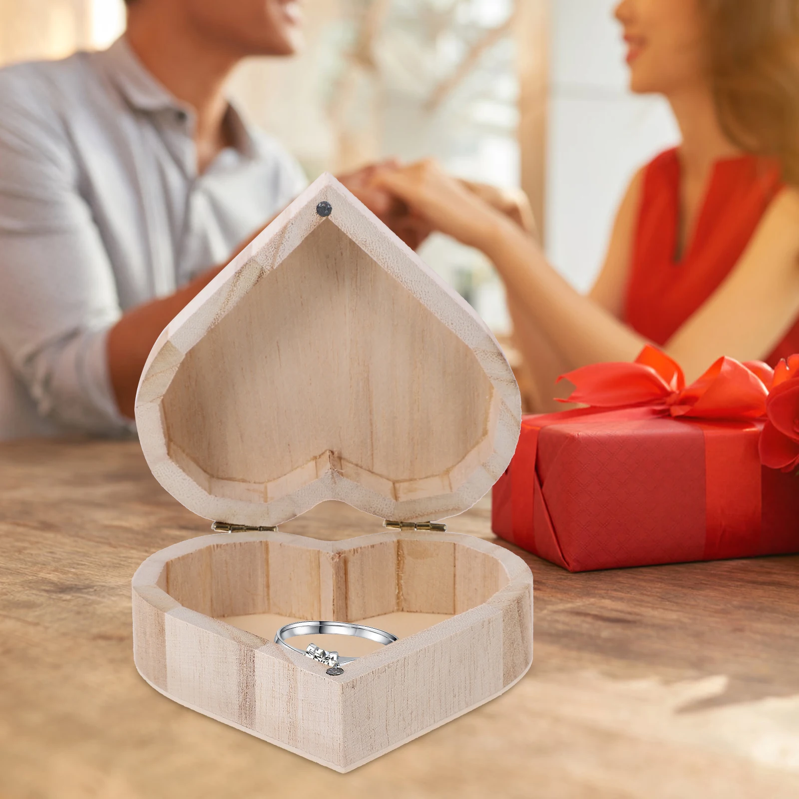 

Noble Temperament Heart Shaped Wooden Jewelry Box Dust Proof Scratch Resistant Organizer For Women Girls