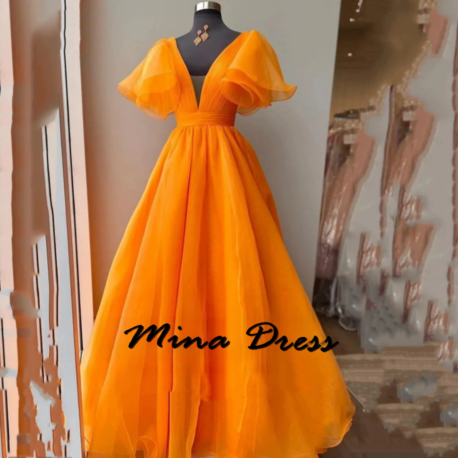 

Mina Customized Backless Elegant Evening Dress Woman Short Sleeves Luxurious Women's Evening Dresses for Formal Occasions V-neck