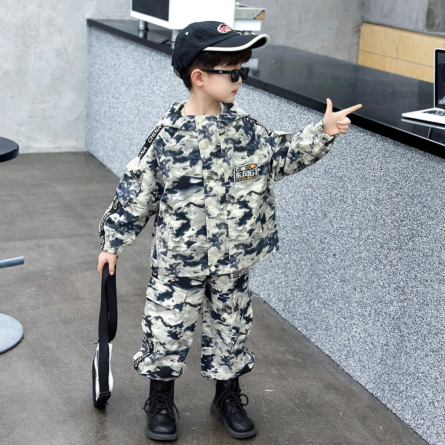 Spring Autumn Big Boy Outfit Children Camouflage hooded jacket+ Pants 2pcs Set Boys GIRLS Outdoor off-road clothing 2-10Years