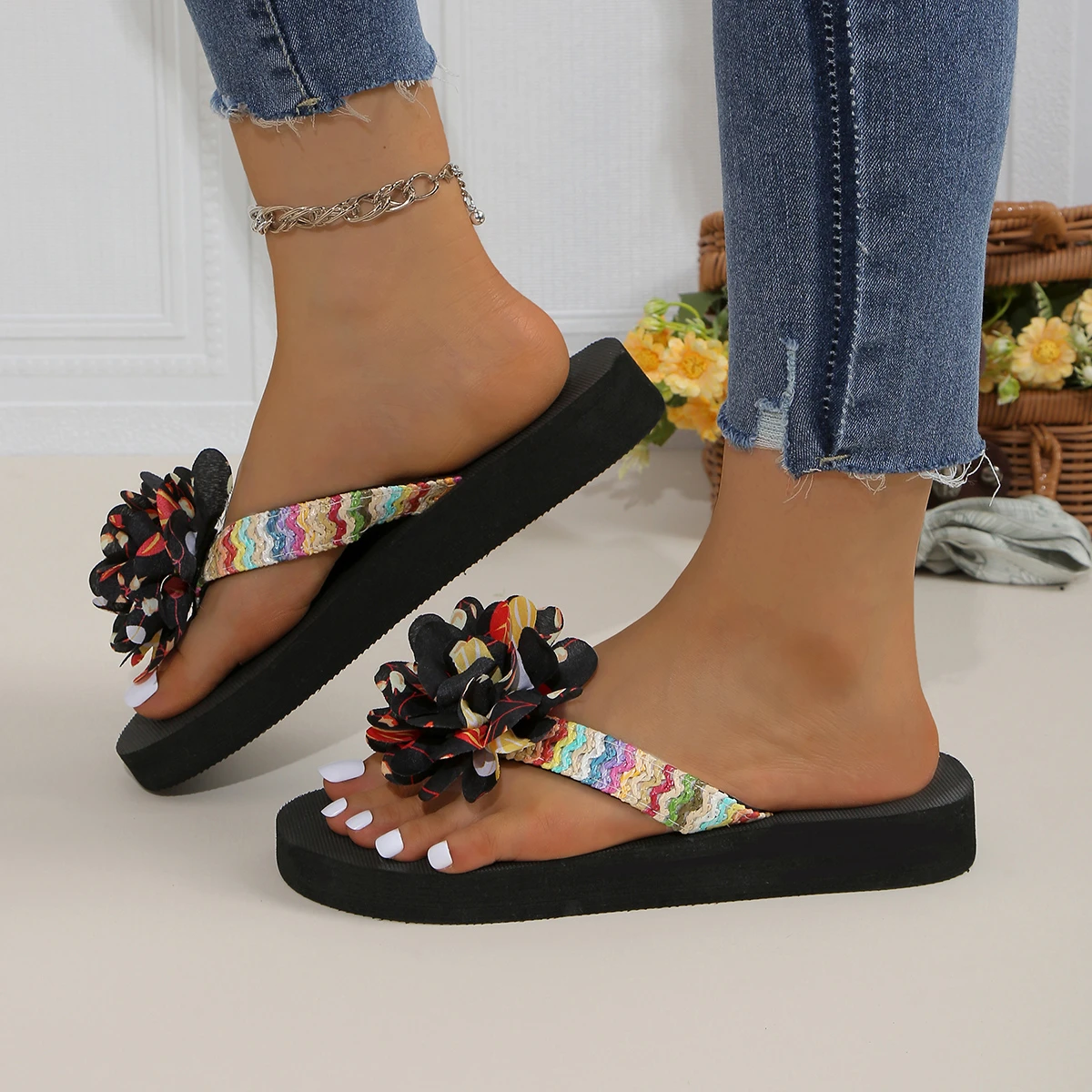 

Женские модные шлепанцы на платформе с цветочным принтом, богемные сандалии на танкетке для пляжного отдыха
