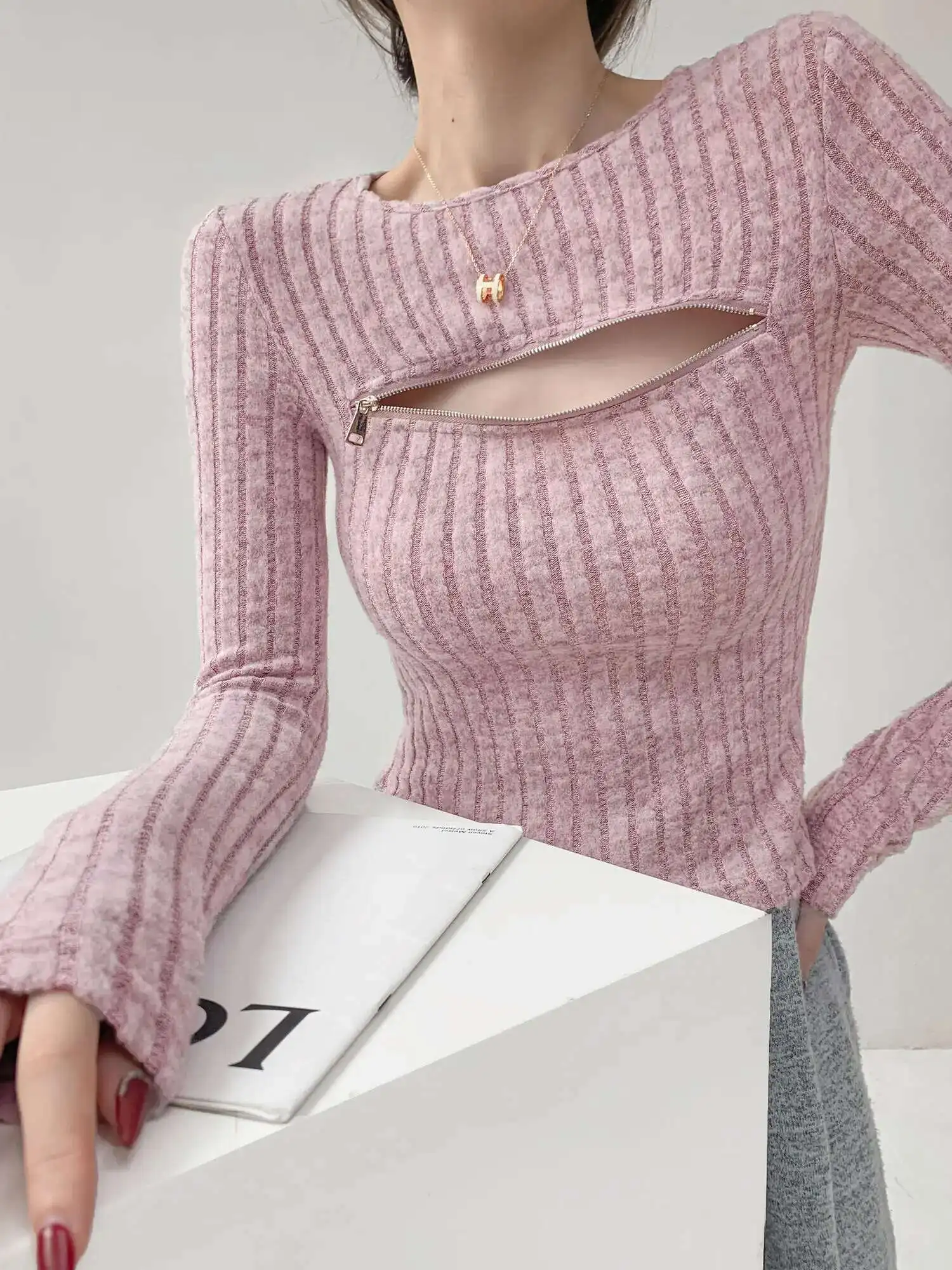 

American Ins European Style Vertical Pit Stripe Round Neck Long Sleeve Pullover Women 2024 Zipper Hollow Solid Slim Top X8KO
