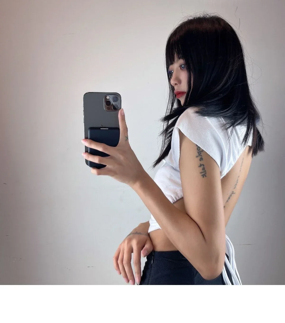 تيشيرتات صيفية هاراجوكو قصيرة الأكمام للنساء بأربطة وأكمام قصيرة تي شيرت أبيض مثير بدون ظهر تي شيرت كوري Y2k