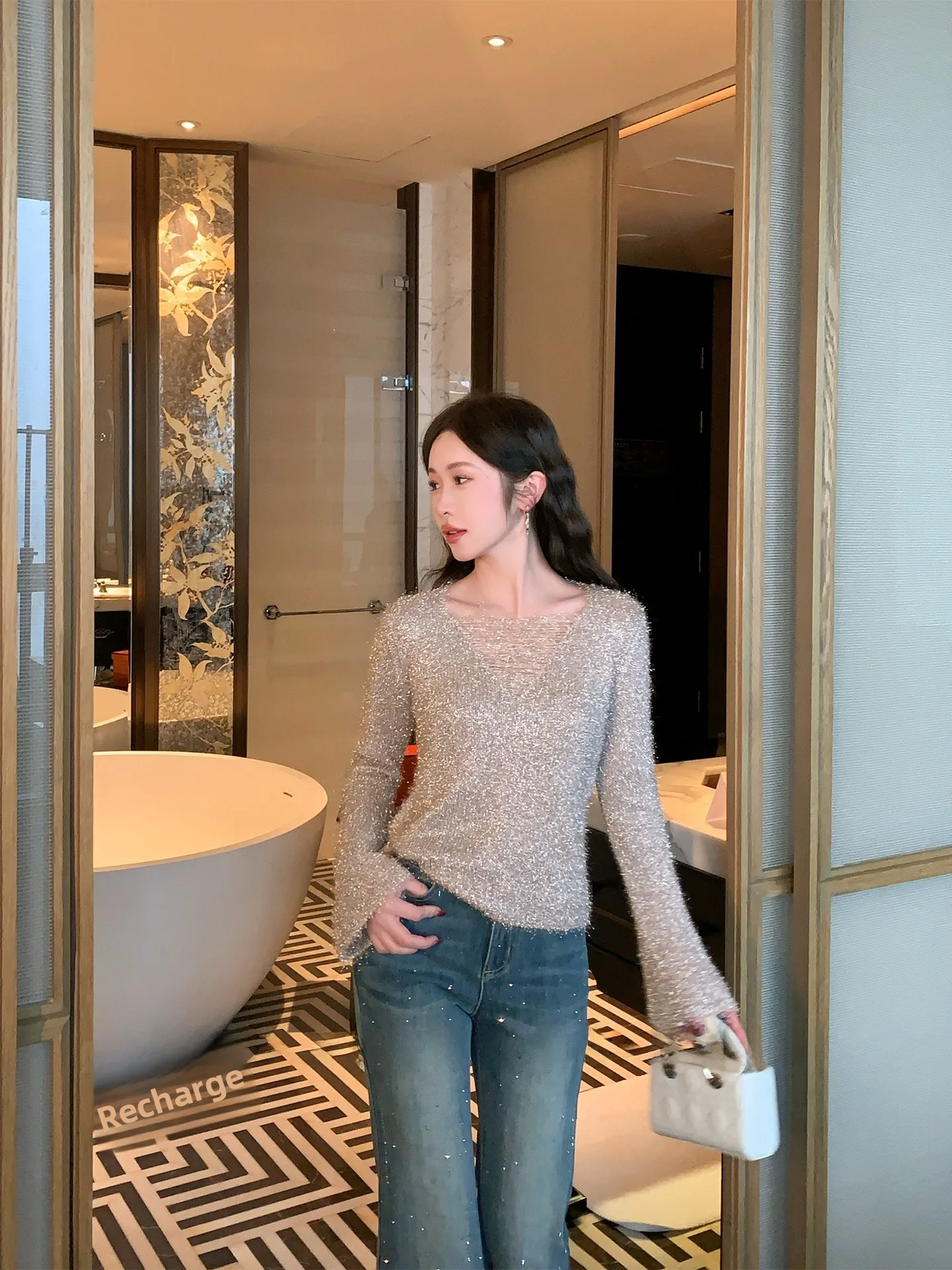 

Yiyi Home Women's Heavy Knitwear V-Neck Design Spring 2026 Fashion French Style Slim Fit Nylon Long Sleeve Short Length