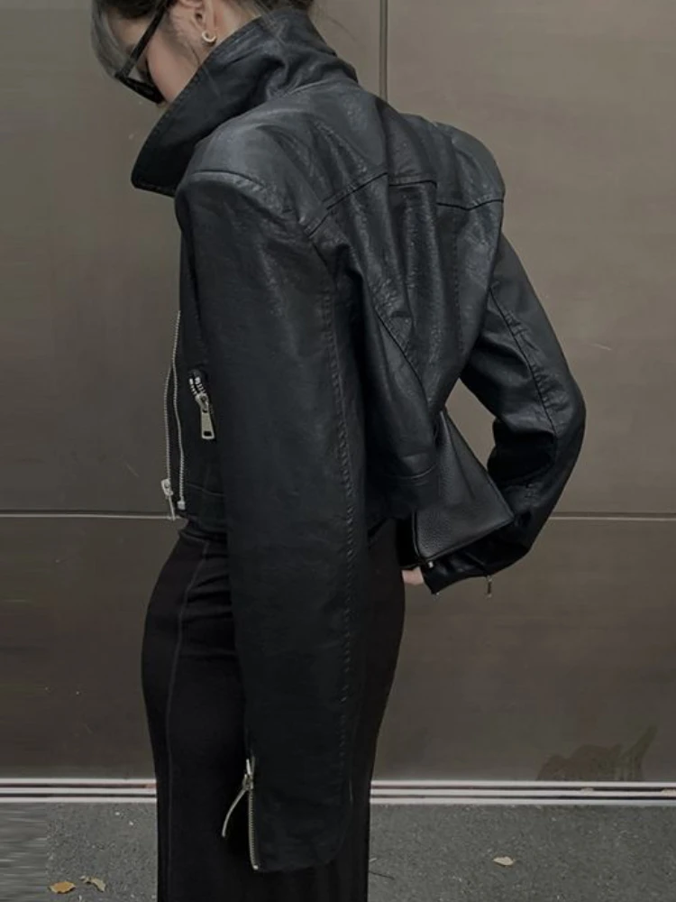 Chaqueta de cuero negro recortado Punk para mujer, prendas de vestir exteriores con cremallera para Moto, chaqueta de cuero para motorista, abrigo