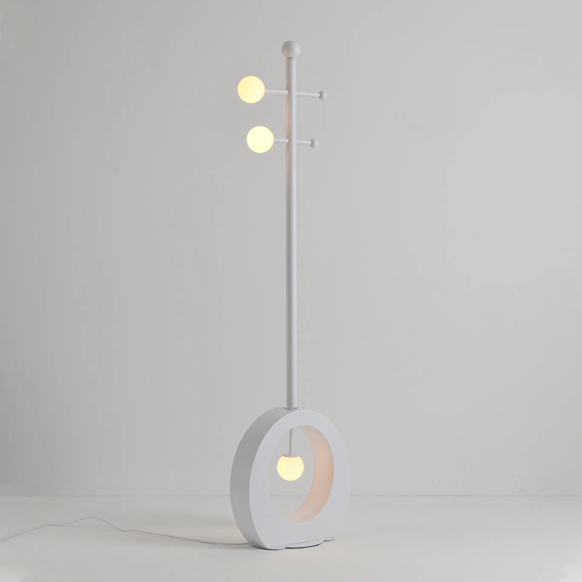 ما بعد الحداثة الإبداعية غرفة المعيشة الجديدة بيبا مصباح أرضي السرير مصباح غرفة النوم دراسة مصمم مصباح أرضي فني #4