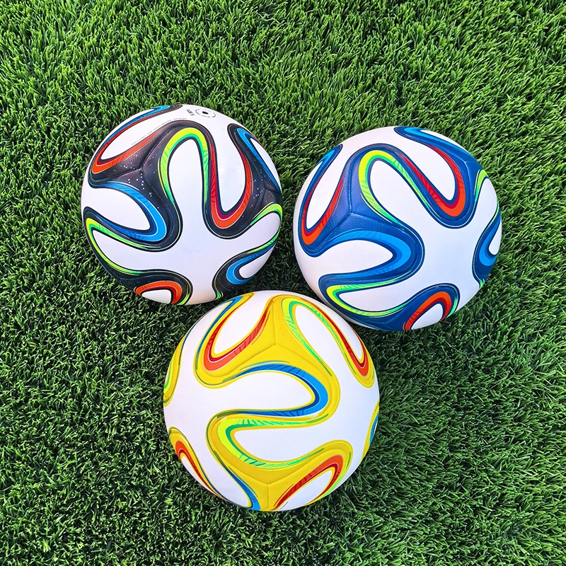 Alta qualità TAGLIA5 Calcio Lega ufficiale Pallone da calcio per partite professionali per adulti Allenamento all'aperto Morbido PU Resistente all'usura futbol