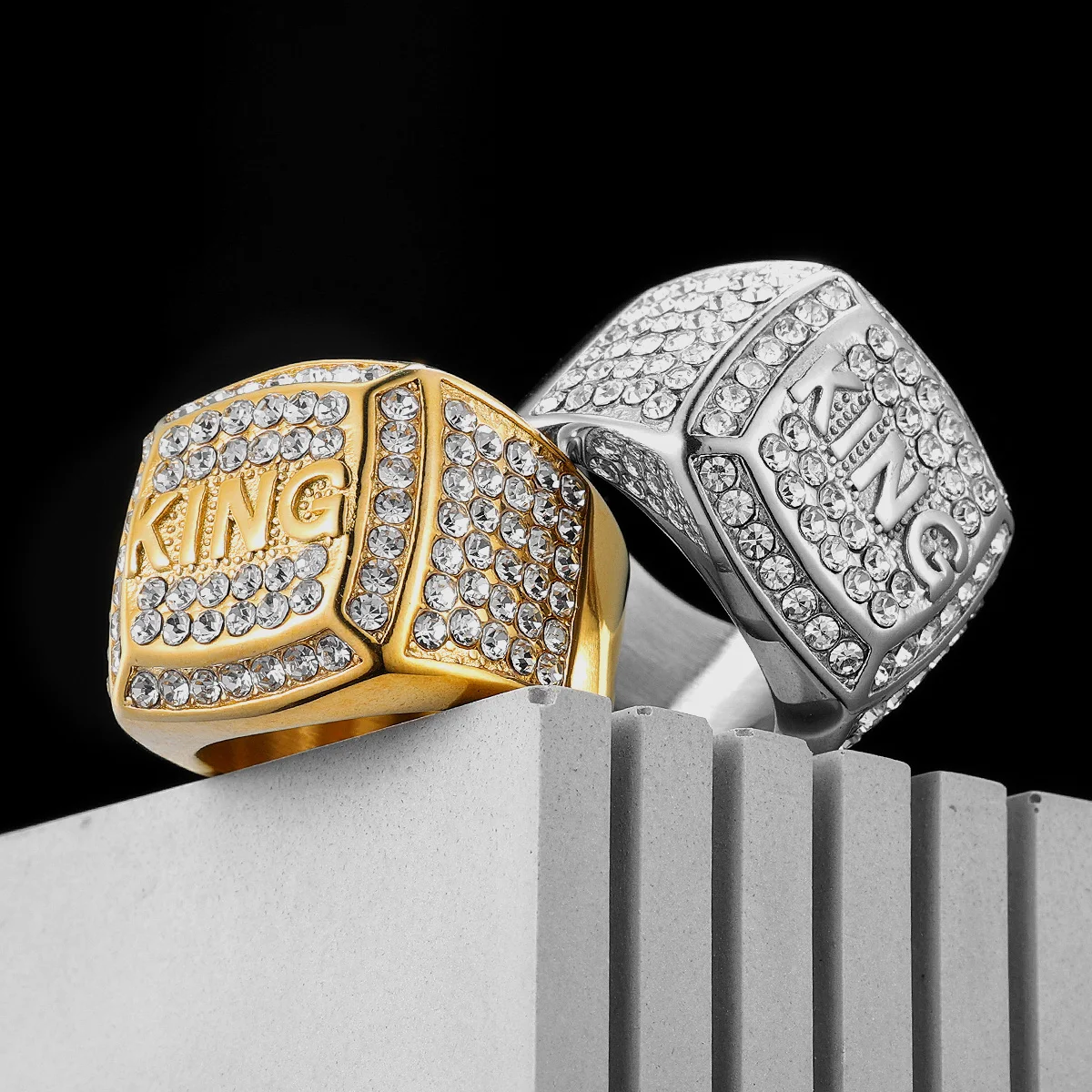 

Hiphop King Gemstone Stainless Steel Men Rings Punk New In For Male Women Fashion Jewelry Creativity Gift Wholesale Dropshiping