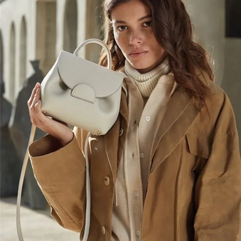 

Brand Women's Handbag 2025 Autumn/Winter New Commuter Design Premium Luxury Cross Shoulder Versatile Bag