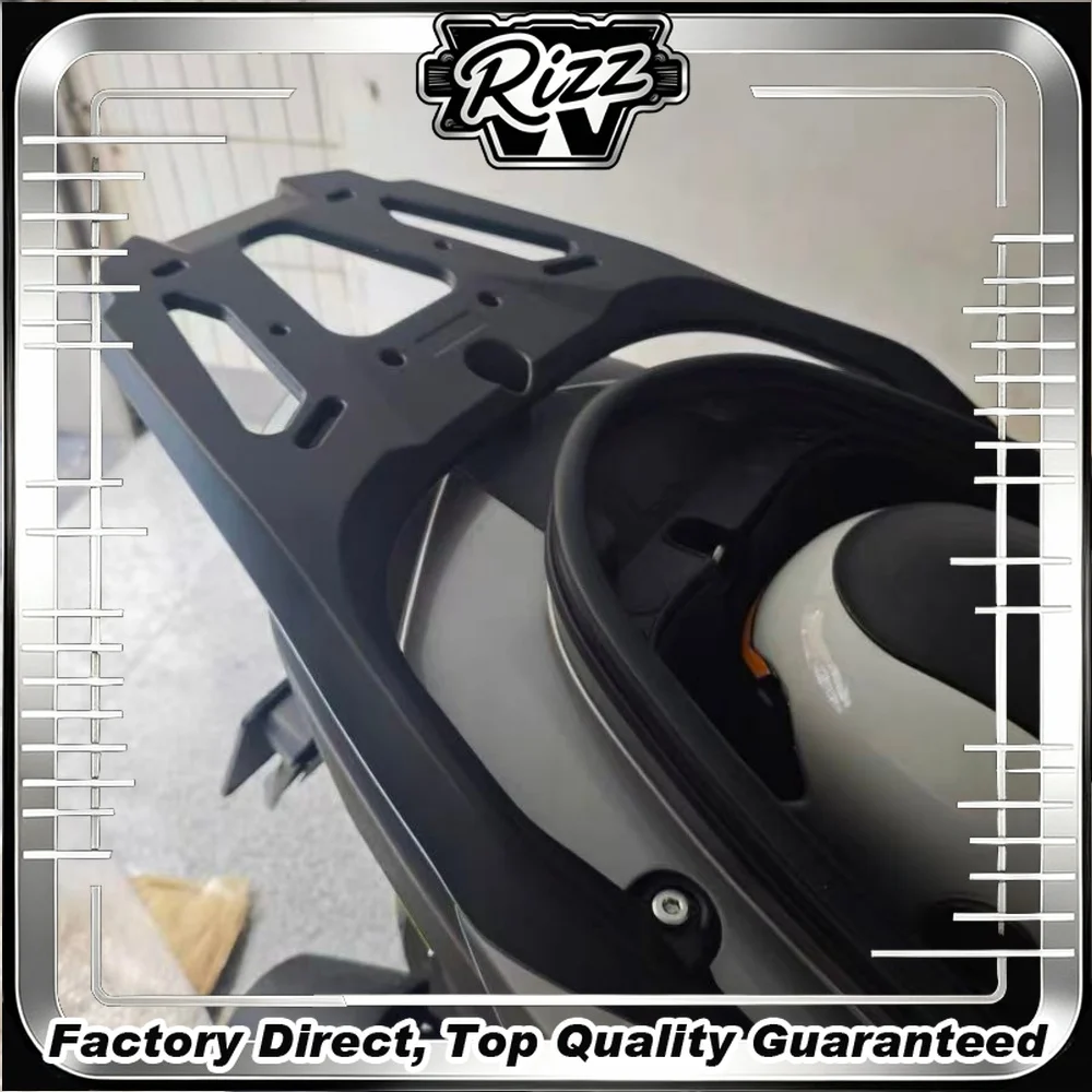For SYM Joymax Z 300/CRUiSYM 300, after installing the accessory rear rack, the aluminum alloy integrated rear shelf is used.