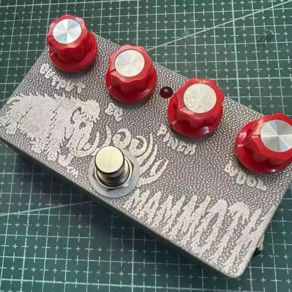 Woolly Mammoth-Style Bass Fuzz Distortion Pedal, Bass Single Effect Stompbox Guitar Performance