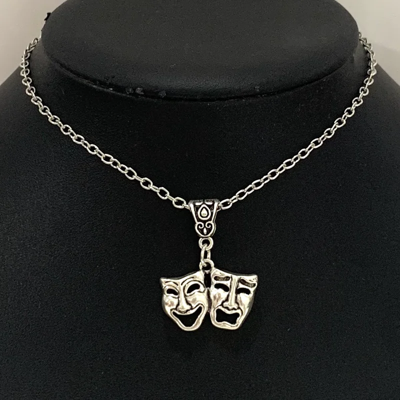 Винтажное-серебряное-ожерелье-с-маской-клоуна-индивидуальное-ожерелье-с-улыбающимся-лицом-и-плачущим-лицом-мотоциклетные-вечерние-украшения-в-стиле-панк
