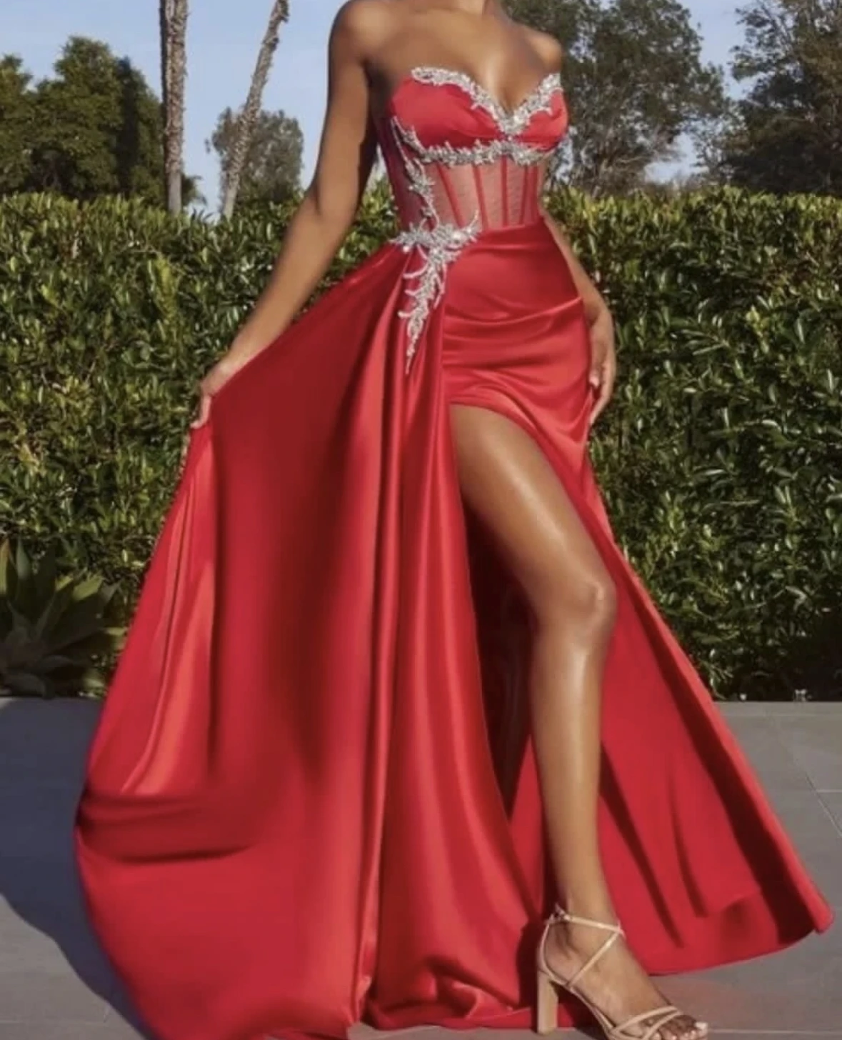 

Side High Split Red Prom Dress With Detachable Skirt Appliques Beaded Satin Sweetheart Corset Special Occasion Gown Customized