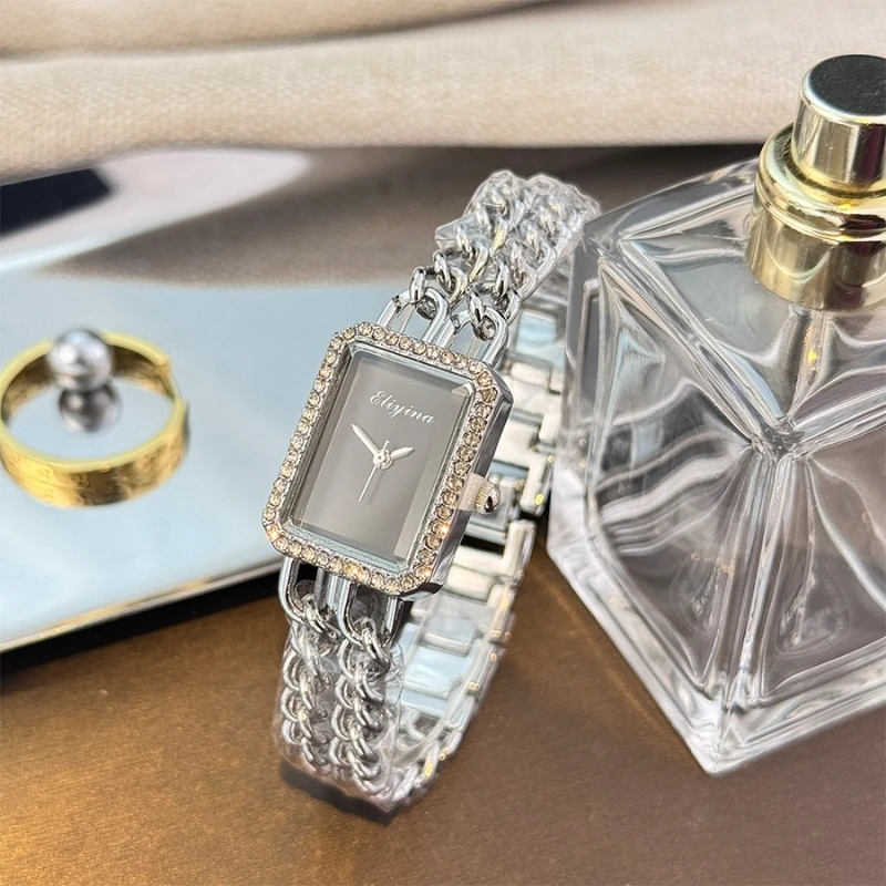 Women's Watch Fashionable and Luxurious Silver Studded Women's Alloy Steel Strip Studded Bracelet