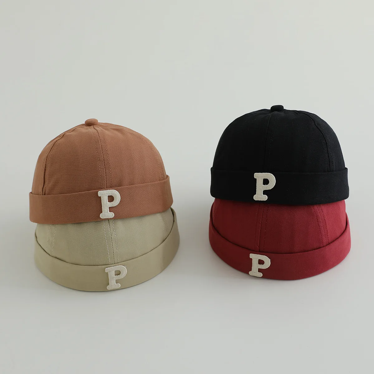 Neue Baby Sommer Brimless Hut Buchstaben Gedruckt Baby Jungen Mädchen Hip Hop Caps Koreanische Einfarbig Kühle Einstellbare Kinder Hüte Beanie