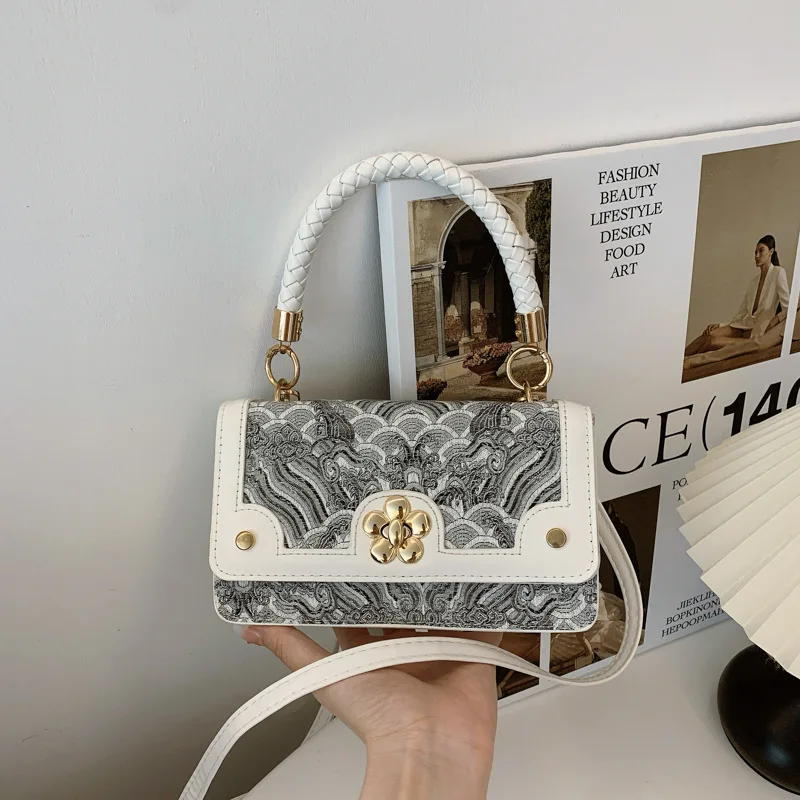 New Fashionable Small Square Splicing Texture Commuter Handbag for women Bag single Shoulder  exquisite High quality Atmosphere