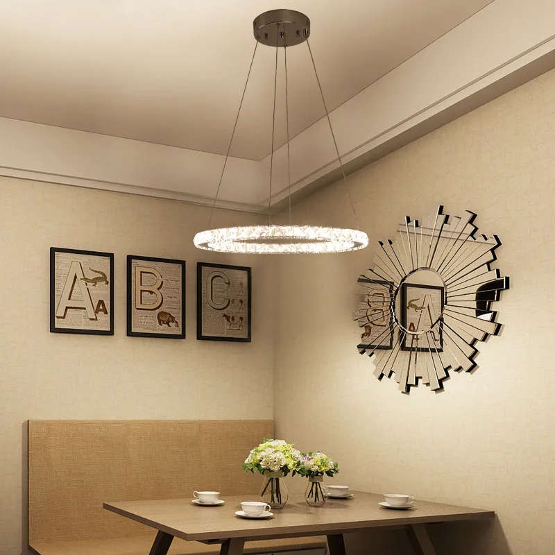 Lampadario moderno a sospensione a led per camera da letto Anello dorato lustro Lampada dimmerabile Lampadario a soffitto per soggiorno in cristallo K9 di lusso