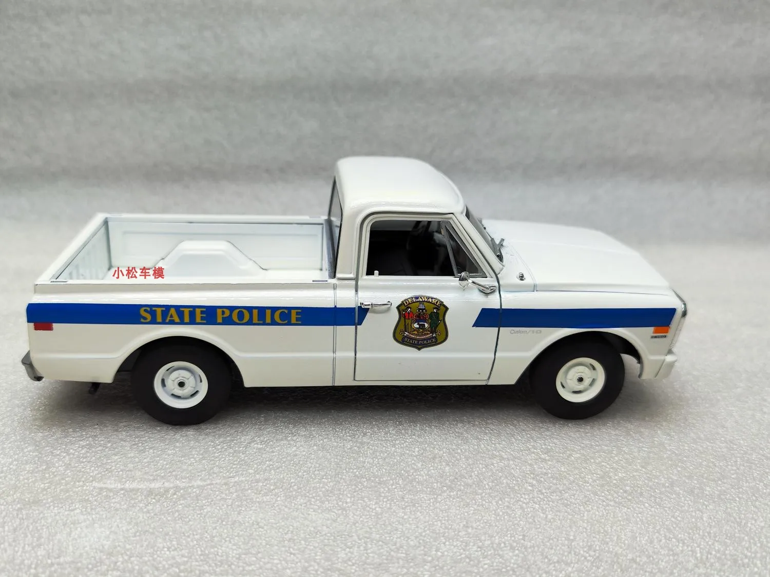 1:24 1972 Chevrolet C-10 High Simulation Alloy Car Model Collectible Toy Gift Souvenir Display Ornament