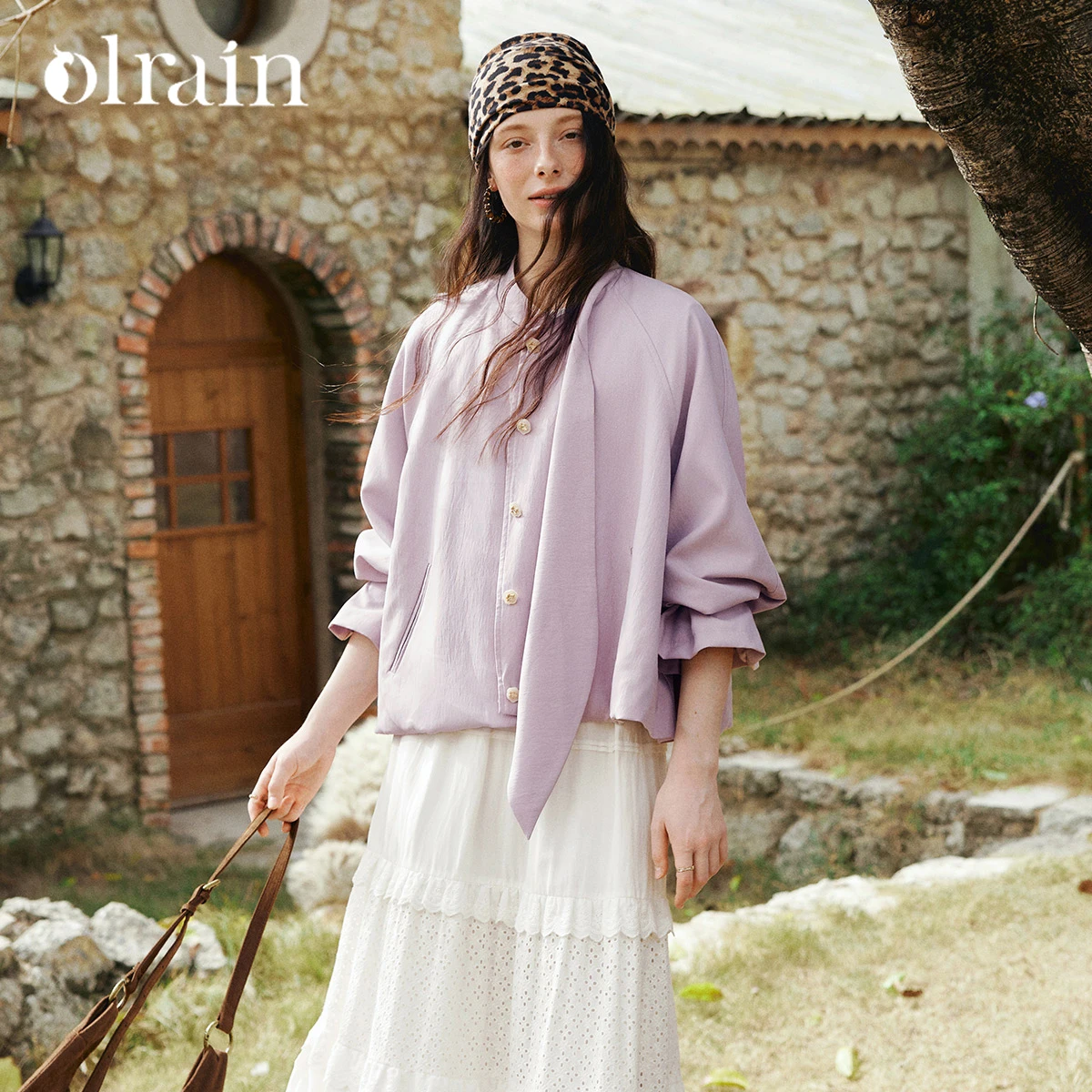 

OLrain женская спортивная куртка с завязками спереди, свободные женские короткие пальто, весна 2026, элегантные топы со складками и рукавами GO58CW003008